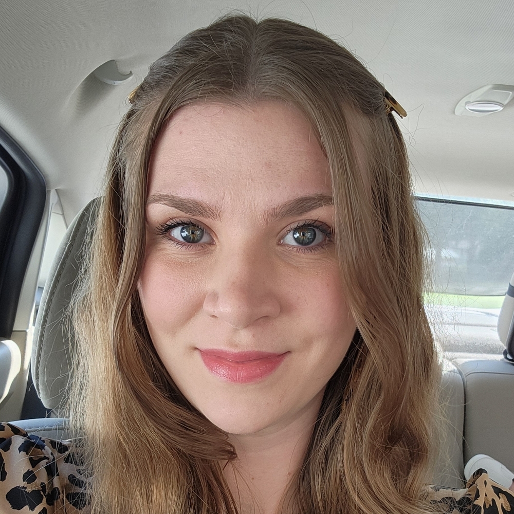 Meet your Posher, Amanda
